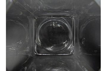 アンティーク雑貨　当時物　デッドストック　アルミ蓋　レトロな雰囲気を醸し出すガラス瓶3個セット(角型、角瓶、キャニスター、ガラスビン、菓子瓶、硝子、フタ付き)(R-075873)