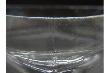 アンティーク雑貨　当時物　デッドストック　アルミ蓋　レトロな雰囲気を醸し出すガラス瓶3個セット(角型、角瓶、キャニスター、ガラスビン、菓子瓶、硝子、フタ付き)(R-075874)