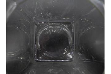 アンティーク雑貨　当時物　デッドストック　アルミ蓋　レトロな雰囲気を醸し出すガラス瓶3個セット(角型、角瓶、キャニスター、ガラスビン、菓子瓶、硝子、フタ付き)(R-075874)