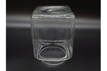 アンティーク雑貨　当時物　デッドストック　アルミ蓋　レトロな雰囲気を醸し出すガラス瓶3個セット(角型、角瓶、キャニスター、ガラスビン、菓子瓶、硝子、フタ付き)(R-075874)