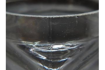 アンティーク雑貨　当時物　デッドストック　アルミ蓋　レトロな雰囲気を醸し出すガラス瓶2個セット(角型、角瓶、キャニスター、ガラスビン、菓子瓶、硝子、フタ付き)(R-075875)