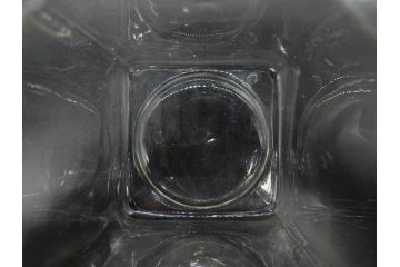 アンティーク雑貨　当時物　デッドストック　アルミ蓋　レトロな雰囲気を醸し出すガラス瓶2個セット(角型、角瓶、キャニスター、ガラスビン、菓子瓶、硝子、フタ付き)(R-075875)