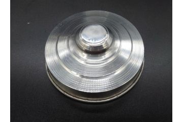 アンティーク雑貨　当時物　デッドストック　アルミ蓋　レトロな雰囲気を醸し出すガラス瓶2個セット(角型、角瓶、キャニスター、ガラスビン、菓子瓶、硝子、フタ付き)(R-075875)