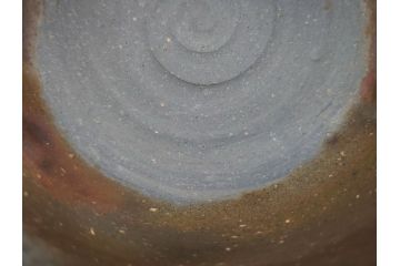 重要無形文化財　人間国宝　山本陶秀　備前焼　約12cm　4寸　深みのある色合いが上品な和の雰囲気を高める茶碗(和食器、抹茶碗、茶道具、茶器、共箱付き、四寸)(R-075878)