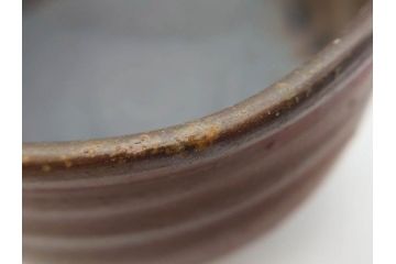 重要無形文化財　人間国宝　山本陶秀　備前焼　約12cm　4寸　深みのある色合いが上品な和の雰囲気を高める茶碗(和食器、抹茶碗、茶道具、茶器、共箱付き、四寸)(R-075878)