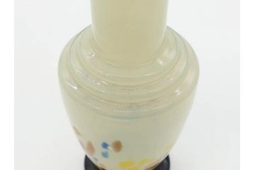 昭和レトロ　戦前　大正　可愛らしいデザインの古いマーブルガラス花瓶2個セット(フリル、色被せ、一輪挿し、花入、花器、硝子、吹きガラス)(R-075906)