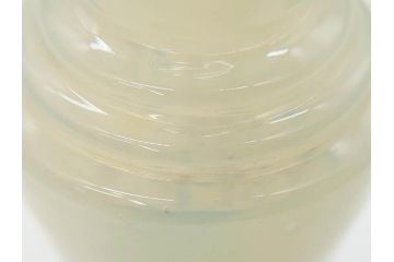 昭和レトロ　戦前　大正　可愛らしいデザインの古いマーブルガラス花瓶2個セット(フリル、色被せ、一輪挿し、花入、花器、硝子、吹きガラス)(R-075906)