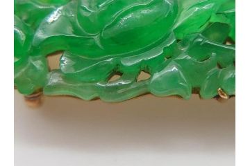 翡翠　フラワーデザイン　K18 金　華やかな意匠が素敵な帯留め(ヒスイ、帯締め、着物道具、和装小物、アクセサリー)(R-075908)