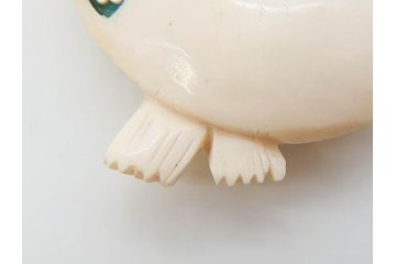 アンティーク　角彫　螺鈿細工　繊細なデザインが和の趣を感じさせる帯留め(鹿角?、勾玉モチーフ、帯締め、着物道具、和装小物、アクセサリー)(R-075909)