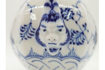 ビンテージ　希少　デンマーク　ROYAL COPENHAGEN(ロイヤルコペンハーゲン)　ブルーフルーテッド　フルレース　顔付き　1119　優雅なひとときを演出するティーポット(洋食器)(R-075912)
