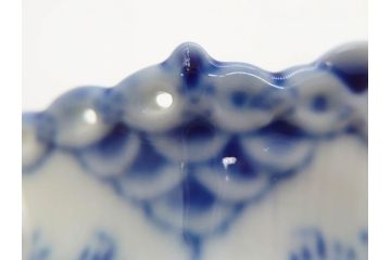 デンマーク　ROYAL COPENHAGEN(ロイヤルコペンハーゲン)　ブルーフルーテッド　フルレース　細部までこだわりを感じるデザインが美しいクリーマー(ミルクポット、ミルクジャー、洋食器)(R-075913)