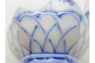 デンマーク　ROYAL COPENHAGEN(ロイヤルコペンハーゲン)　ブルーフルーテッド　フルレース　細部までこだわりを感じるデザインが美しいクリーマー(ミルクポット、ミルクジャー、洋食器)(R-075913)