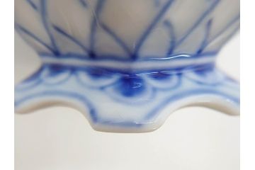 デンマーク　ROYAL COPENHAGEN(ロイヤルコペンハーゲン)　ブルーフルーテッド　フルレース　細部までこだわりを感じるデザインが美しいクリーマー(ミルクポット、ミルクジャー、洋食器)(R-075913)