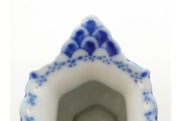 デンマーク　ROYAL COPENHAGEN(ロイヤルコペンハーゲン)　ブルーフルーテッド　フルレース　細部までこだわりを感じるデザインが美しいクリーマー(ミルクポット、ミルクジャー、洋食器)(R-075913)