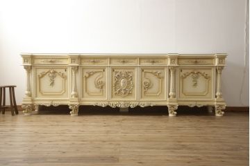 中古　美品　イタリア　SILIK(シリック)　特大　ロココ調　豪華な装飾で存在感たっぷりのサイドボード(サイドキャビネット、戸棚、収納棚)(定価約250万円)(R-075915)