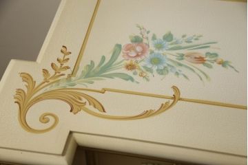 中古　美品　イタリア　SILIK(シリック)　特大　ロココ調　豪華な装飾で存在感たっぷりのサイドボード(サイドキャビネット、戸棚、収納棚)(定価約250万円)(R-075915)