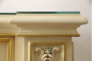 中古　美品　イタリア　SILIK(シリック)　特大　ロココ調　豪華な装飾で存在感たっぷりのサイドボード(サイドキャビネット、戸棚、収納棚)(定価約250万円)(R-075915)