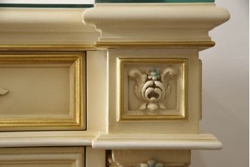 中古　美品　イタリア　SILIK(シリック)　特大　ロココ調　豪華な装飾で存在感たっぷりのサイドボード(サイドキャビネット、戸棚、収納棚)(定価約250万円)(R-075915)