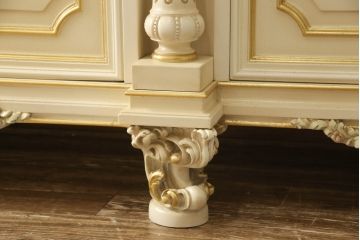 中古　美品　イタリア　SILIK(シリック)　特大　ロココ調　豪華な装飾で存在感たっぷりのサイドボード(サイドキャビネット、戸棚、収納棚)(定価約250万円)(R-075915)