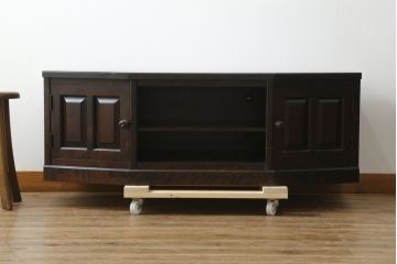 中古　北海道民芸家具　落ち着いた色味で和モダンスタイルにぴったりなテレビボード(テレビ台、ローボード、リビングボード、収納棚、戸棚)(R-075916)