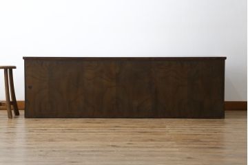 中古　岩谷堂箪笥　天板付きリメイク　美しい杢目が目を惹くローチェスト(ローボード、サイドボード、テレビ台、テレビボード、収納箪笥、衣装箪笥、引き出し)(R-075922)