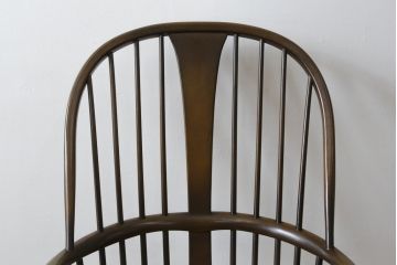 イギリスビンテージ　美品　レア品!!　ERCOL(アーコール)　Chairmakers Chair(チェアメーカーズチェア)　柔らかな曲線が身体を包み込むロッキングチェア(アームチェア、揺り椅子、イス、椅子、英国、ヴィンテージ)(R-075924)