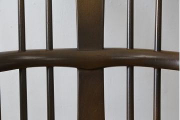 イギリスビンテージ　美品　レア品!!　ERCOL(アーコール)　Chairmakers Chair(チェアメーカーズチェア)　柔らかな曲線が身体を包み込むロッキングチェア(アームチェア、揺り椅子、イス、椅子、英国、ヴィンテージ)(R-075924)