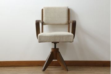 和製アンティーク　美品　落ち着いた木の色味が魅力的な回転チェア(回転椅子、アームチェア、ドクターチェア、イス、椅子)(R-075925)