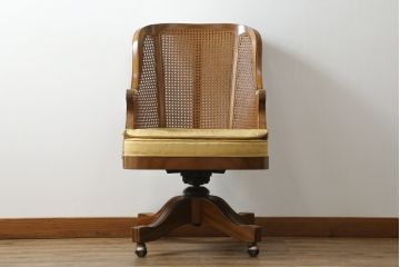 中古　美品!!　DREXEL HERITAGE JAPAN(ドレクセルヘリテイジジャパン)　Cameo Classics(キャメオクラシックス)　エレガントで格調高い雰囲気漂うデスクチェア(回転チェア、回転椅子、アームチェア、イス、椅子)(R-075926)