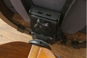 中古　美品!!　DREXEL HERITAGE JAPAN(ドレクセルヘリテイジジャパン)　Cameo Classics(キャメオクラシックス)　エレガントで格調高い雰囲気漂うデスクチェア(回転チェア、回転椅子、アームチェア、イス、椅子)(R-075926)