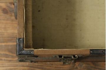 アンティーク雑貨　東京　三越　趣のある佇まいが魅力的な高級船トランク(舟トランク、センターテーブル、ローテーブル、収納ボックス、ディスプレイ、収納箱)(R-075929)