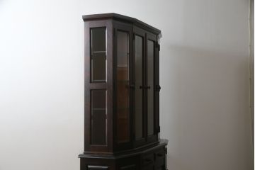 中古　希少な廃盤品　北海道民芸家具　OM151　重厚感と気品漂うキャビネット(食器棚、飾り棚、収納棚、戸棚)(定価約80万円)(R-075932)