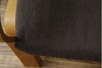 デンマークビンテージ　希少!!　Hans J Wegner(ハンス・J・ウェグナー)　GETAMA (ゲタマ)　1967年デザイン　オーク材　GE671　生産終了で入手困難な3人掛けソファ(3P、三人掛け、3シーター、トリプルソファ、北欧、ヴィンテージ)(R-075933)