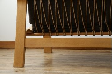 デンマークビンテージ　希少!!　Hans J Wegner(ハンス・J・ウェグナー)　GETAMA (ゲタマ)　1967年デザイン　オーク材　GE671　生産終了で入手困難な3人掛けソファ(3P、三人掛け、3シーター、トリプルソファ、北欧、ヴィンテージ)(R-075933)