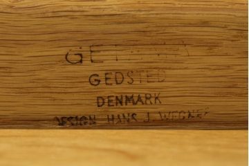 デンマークビンテージ　希少!!　Hans J Wegner(ハンス・J・ウェグナー)　GETAMA (ゲタマ)　1967年デザイン　オーク材　GE671　生産終了で入手困難な3人掛けソファ(3P、三人掛け、3シーター、トリプルソファ、北欧、ヴィンテージ)(R-075933)