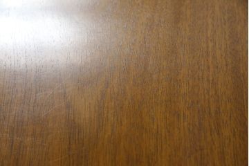 中古　DREXEL HERITAGE(ドレクセルヘリテイジ)　Triune(トライユン)　上品な佇まいが魅力のナイトテーブル(サイドテーブル、収納棚、戸棚、サイドキャビネット、花台、飾り台)(R-075937)