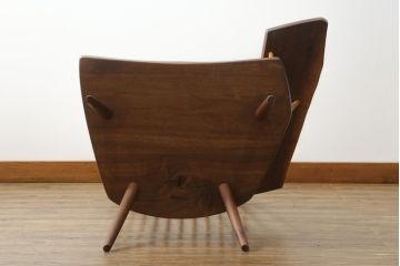 和製ヴィンテージ　小田急ハルク購入　ジョージナカシマ　LOUNGE ARM(ラウンジアーム)　One Arm(ワンアーム、片肘)　CN103　モダンに洗練された左アーム付きラウンジチェア(ジョージ・ナカシマ、アームチェア、イス、椅子、板座チェア、ビンテージ)(R-075938)