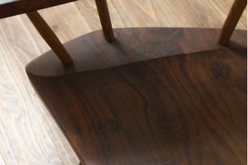 和製ヴィンテージ　小田急ハルク購入　ジョージナカシマ　LOUNGE ARM(ラウンジアーム)　One Arm(ワンアーム、片肘)　CN103　モダンに洗練された右アーム付きラウンジチェア(ジョージ・ナカシマ、アームチェア、イス、椅子、板座チェア、ビンテージ)(R-075939)
