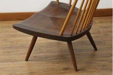 和製ヴィンテージ　小田急ハルク購入　ジョージナカシマ　LOUNGE ARM(ラウンジアーム)　One Arm(ワンアーム、片肘)　CN103　モダンに洗練された右アーム付きラウンジチェア(ジョージ・ナカシマ、アームチェア、イス、椅子、板座チェア、ビンテージ)(R-075939)