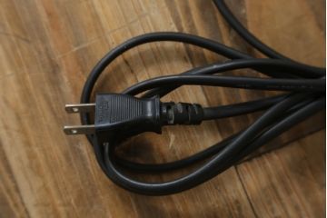 和製ビンテージ　希少デザイン　籐のシェードが涼し気な雰囲気を醸し出すラタンフロアスタンド(フロアランプ、スタンドライト、スタンド照明、ヴィンテージ)(R-075945)