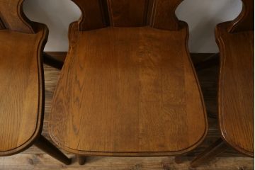 中古　希少な絶版品!!　カリモク家具(karimoku)　ルスティック(RUSTIC)　オーク材　カントリースタイルの空間づくりにおすすめなダイニングチェア3脚セット(板座チェア、椅子、イス、バラ売り可能)(R-075947)