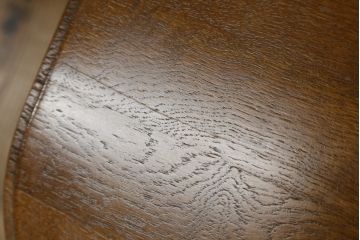 中古　希少な絶版品!!　カリモク家具(karimoku)　ルスティック(RUSTIC)　オーク材　カントリースタイルの空間づくりにおすすめなダイニングチェア3脚セット(板座チェア、椅子、イス、バラ売り可能)(R-075947)