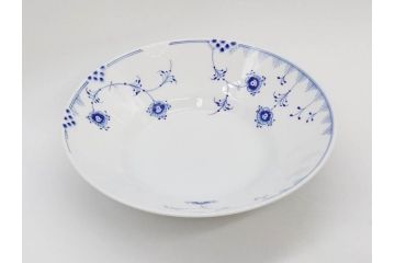 デンマーク　ROYAL COPENHAGEN(ロイヤルコペンハーゲン)　ブルーエレメンツ　美しいフォルムのデザインが目を惹くディーププレート 24cm(皿、洋食器)(R-075949)