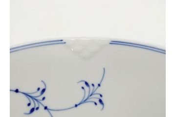 デンマーク　ROYAL COPENHAGEN(ロイヤルコペンハーゲン)　ブルーエレメンツ　美しいフォルムのデザインが目を惹くディーププレート 24cm(皿、洋食器)(R-075949)