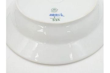 デンマーク　ROYAL COPENHAGEN(ロイヤルコペンハーゲン)　ブルーフルーテッド　ハーフレース　食卓を華やかに演出するオーバルディッシュ(プレート、皿、洋食器)(定価約71500円)(R-075950)