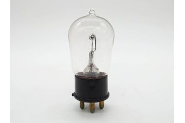 希少　当時物　1920年代?　テレフンケン　TELEFUNKEN(D.R.P)　RE86　真空管2本セット(箱付き)(R-075958)