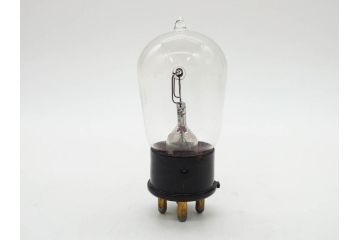 希少　当時物　1920年代?　テレフンケン　TELEFUNKEN(D.R.P)　RE86　真空管2本セット(箱付き)(R-075958)
