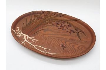 在銘　金城一国斎作　高盛絵　栗材　花に蜂図　職人による繊細な技法が素敵なお盆(作家物、漆芸、木製、楕円、オーバル、トレー、トレイ、伝統工芸品)(R-075959)