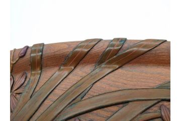 在銘　金城一国斎作　高盛絵　栗材　花に蜂図　職人による繊細な技法が素敵なお盆(作家物、漆芸、木製、楕円、オーバル、トレー、トレイ、伝統工芸品)(R-075959)