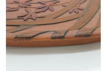 在銘　金城一国斎作　高盛絵　栗材　花に蜂図　職人による繊細な技法が素敵なお盆(作家物、漆芸、木製、楕円、オーバル、トレー、トレイ、伝統工芸品)(R-075959)